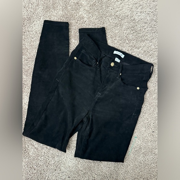 Good American Good Legs Suede - Picture 6 of 7